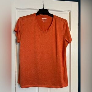 Women’s vneck tshirt 2XL